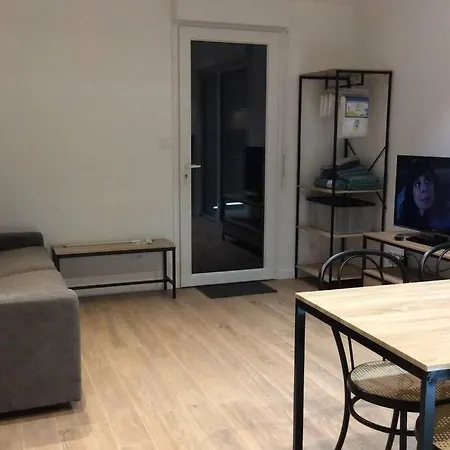 Petite Maison Au Calme Tout Confort Challans Exterior foto
